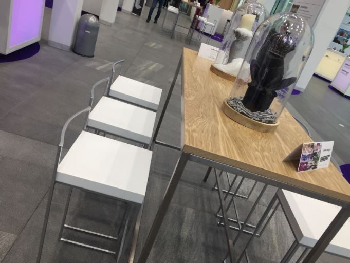 Barhocker CUBO weiß – Bild 4