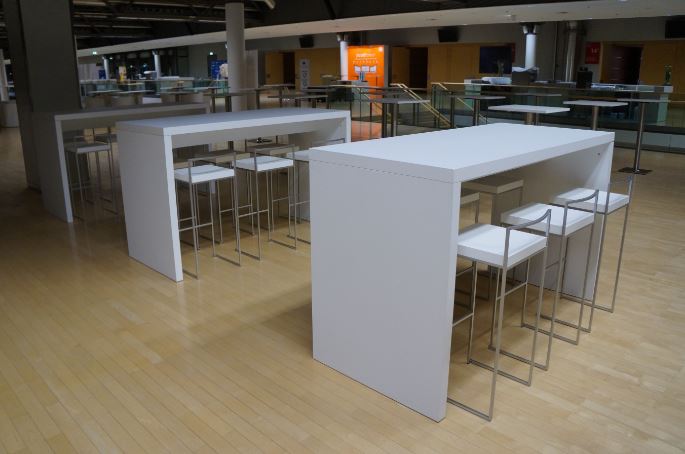 Barhocker CUBO weiß – Bild 2